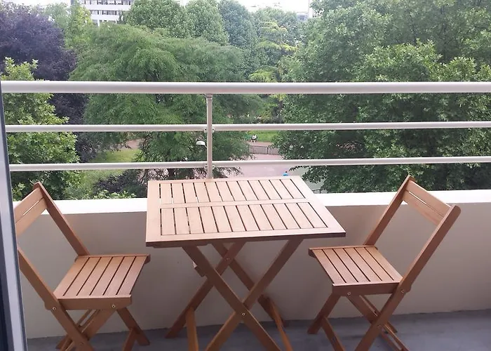 Private - Paris - La Defense Daire Courbevoie